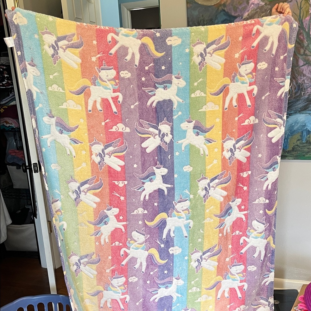 Kids Unicorn Rainbow Plush Throw Blanket - Multicolor